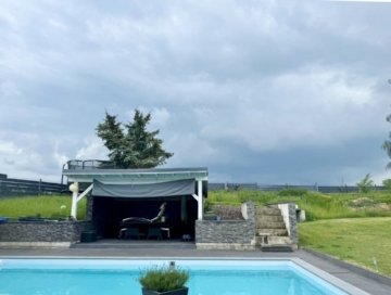 Garten - Hochwertiges Einfamilienhaus in ruhiger Lage mit freiem Blick und Poolanlage