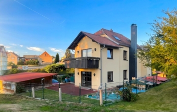Objektansicht - Charmantes Zweifamilienhaus in einer ruhigen Umgebung in Striegistall