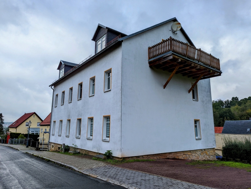 Mehrfamilienhaus am Rande von Dresden mit 5 Wohneinheiten - Ansicht Objekt