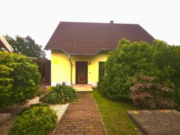 Hauseingang - Vorderseite - Einfamilienhaus im Striegistal bei Nossen