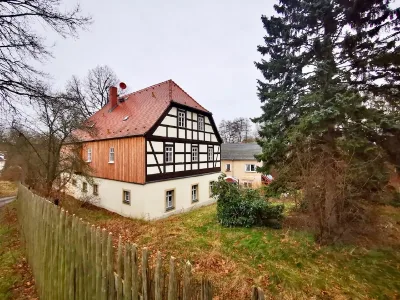 Ehemaliges Pfarrhaus im Altenburger Land OT Grünberg, 04639 Grünberg, Mehrfamilienhaus