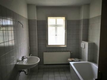 Bad OG - Teilvermietetes ehemaliges Pfarrhaus im Altenburger Land OT Grünberg