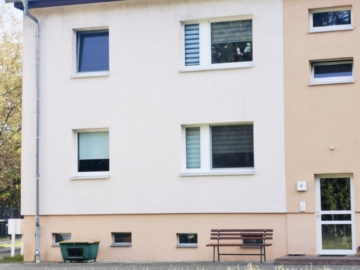 Guter Pflegezustand - 6,62 % Rendite 2 x 3-Raum-Wohnungen mit Balkon in Stadt Bernsdorf