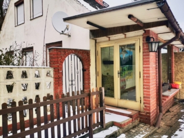 Eingang Wohnhaus - Verträumter kleiner Dreiseitenhof bei der Stadt Bernsdorf