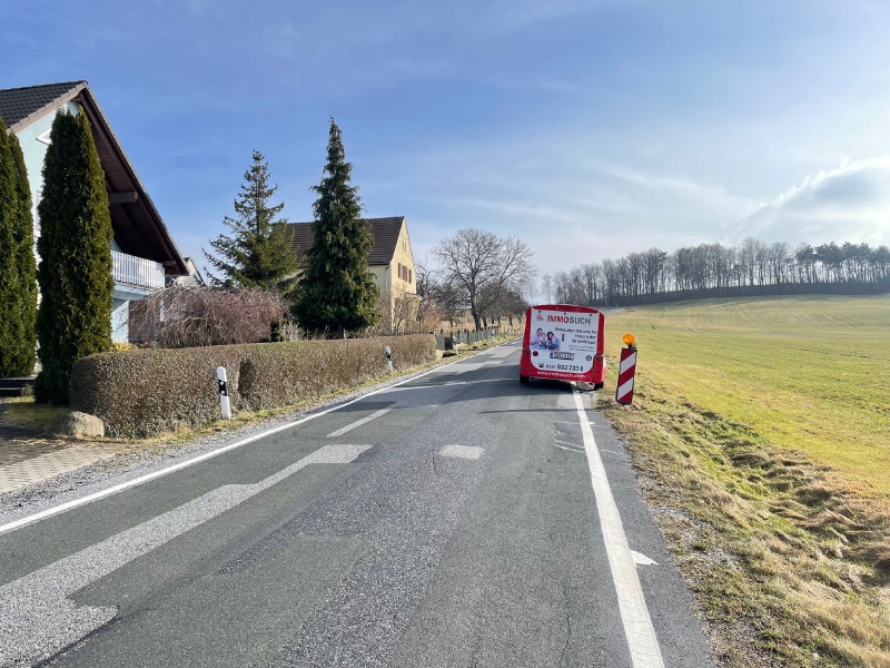 Ortsausfahrt - 2 x vorhanden: Bauplätze mit freier Sicht über Felder & Wiesen in Hauswalde!