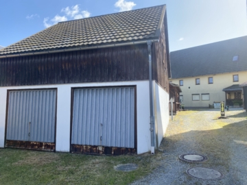 Garagen Nebengebäude - Traditionsgaststätte Freihufe in Neukirch/Lausitz