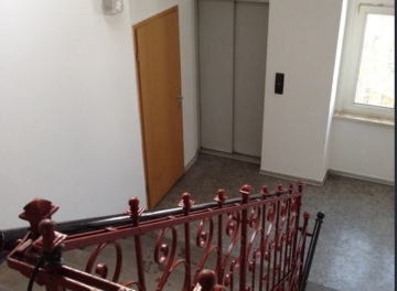 Treppenhaus q - Attraktives Anlageobjekt am Lessingplatz in Chemnitz