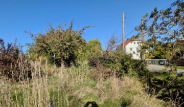 Nachbarbebauung - EFH Typ Bungalow auf Erbpachtgrundstück in Lichtenberg