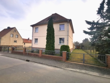 Ansicht Wohnhaus - Einfamilienhaus in ruhiger Lage von Bernsdorf